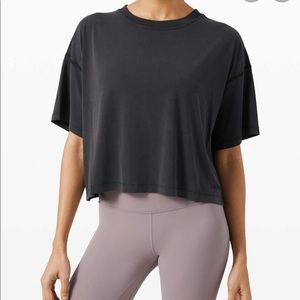 NWOT Lululemon Ease of it All Short Sleeve Tee Top